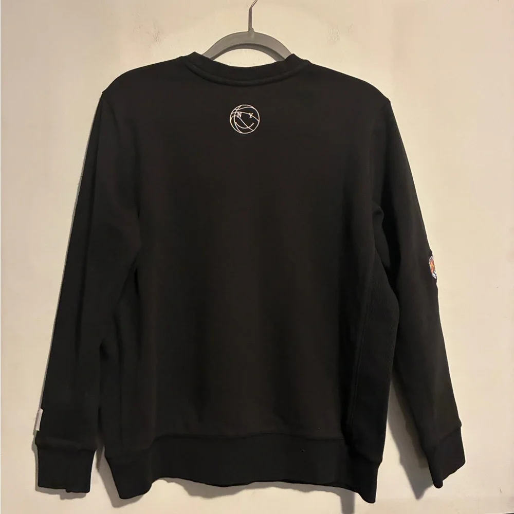 NYON Knicks Black Crewneck Sweater - Picture 6 of 7